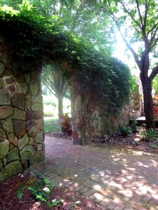 lg garden entrance