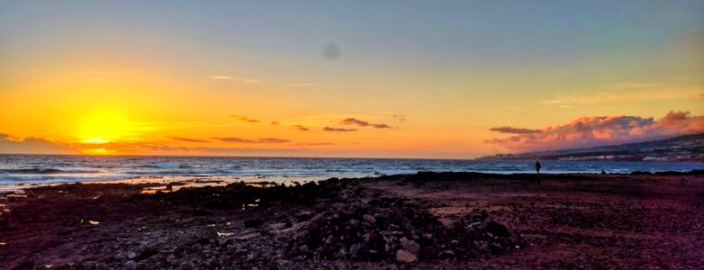 Wyspy Kanaryjskie, Teneryfa, zachód słońca, ocean. Canary Islands, Tenerife, sunset, ocean. photo