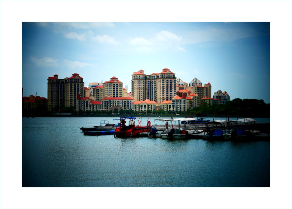 Marina reservoir