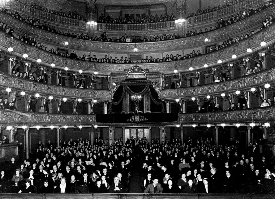 Teatro Regio di Torino during a show in 1936