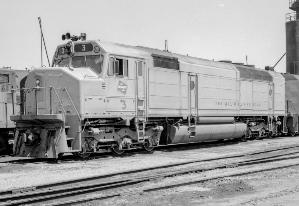 Milwaukee Road EMD FP45 3