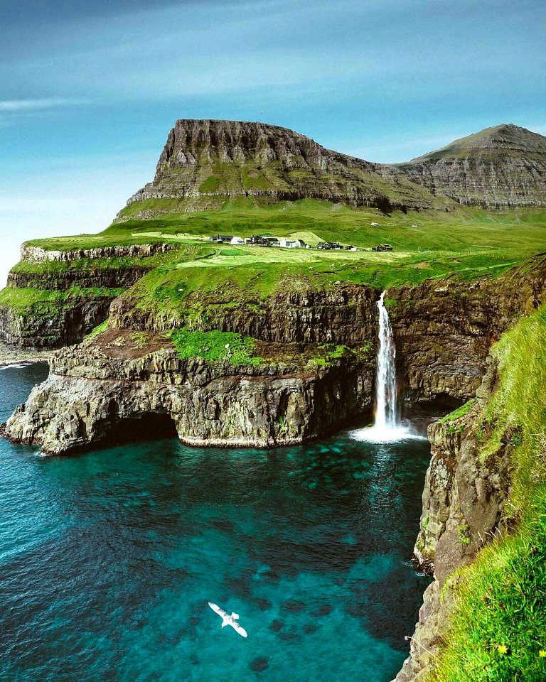 Faroe Islands photo by @craighowes