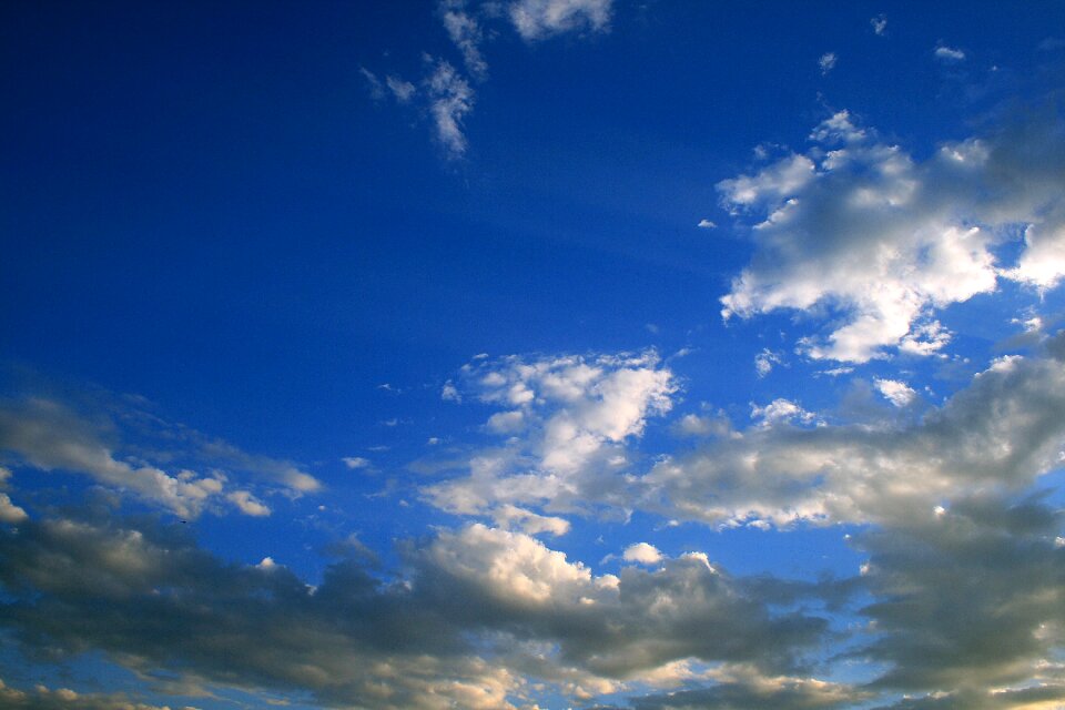 Clouds white scattered