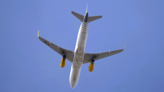 Airbus A320-232-EC-MEA-Vueling