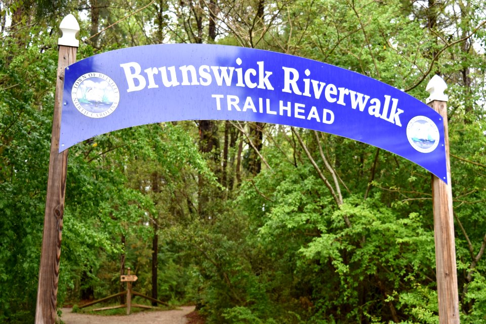 sign Riverwalk Park ncwetlands AM (2)