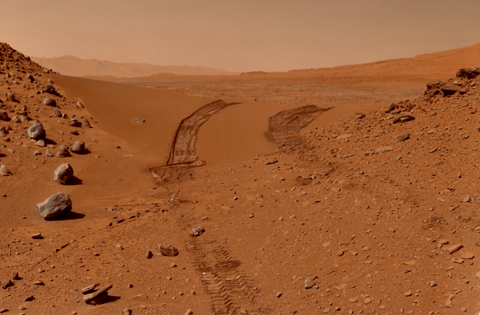 Tracks on Mars photo