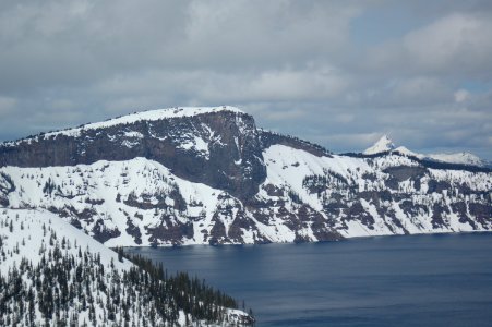 crater lake photo