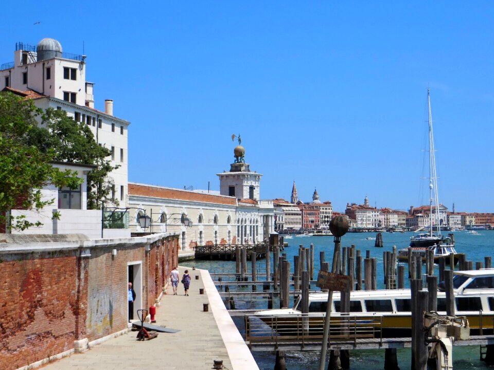 Dogana zattere wharf