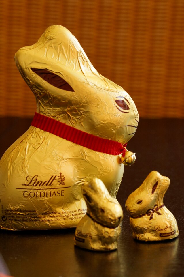 Golden gold easter