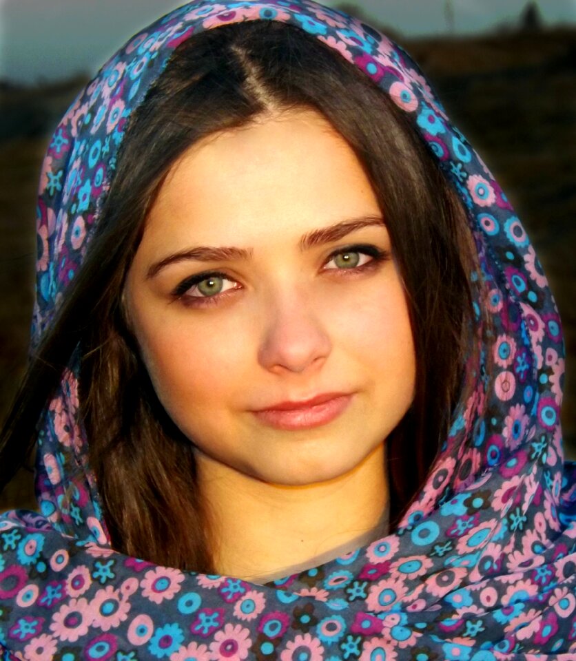 Green eyes cover beauty