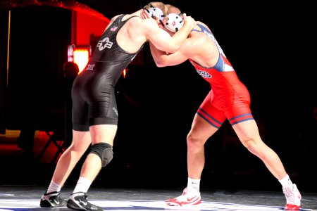 197 Hunter Cruz (Fresno) Dec 4-1 Casey Jumps (Air Force)