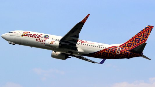 Malindo Boeing 737-8GP 9M-LCK (painted Lion Group 178th Boeing 737-800) photo