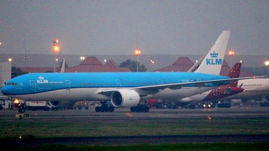 KLM Boeing 777-306ER PH-BVR photo
