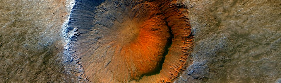 Mars - Well-Preserved Impact Crater in Acidalia Planitia photo