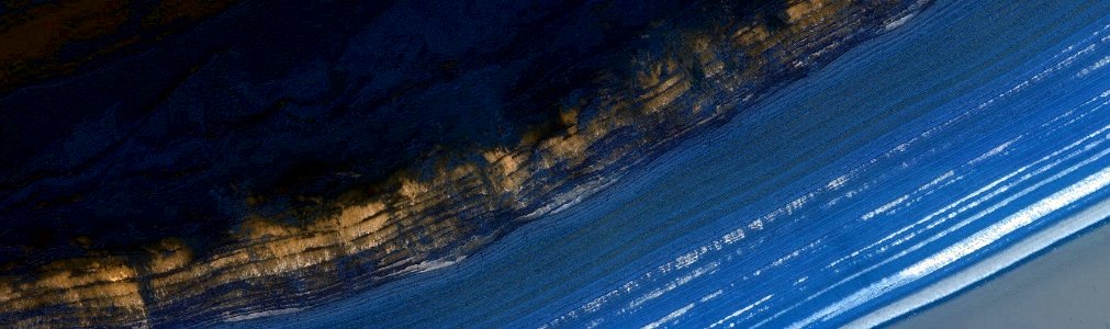 Mars - Frost-Dust Avalanches on North Polar Scarps
