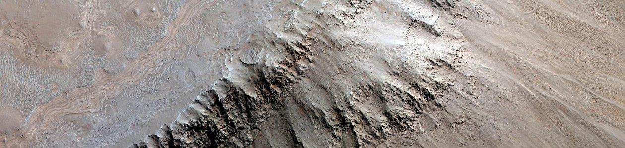 Mars - Southern Rim of Ius Chasma photo