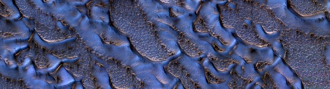 Mars - A World of Snowy Dunes