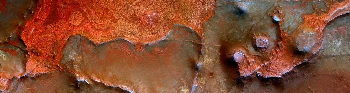 Mars - Colorful Layers in Nili Fossae