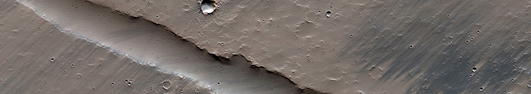 Mars - Fractures West of Jovis Tholus