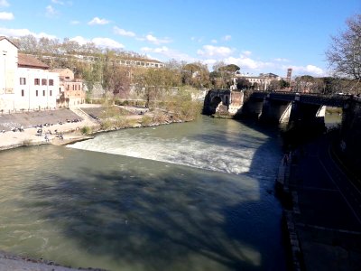 Río Tiber (Roma, Italia) photo