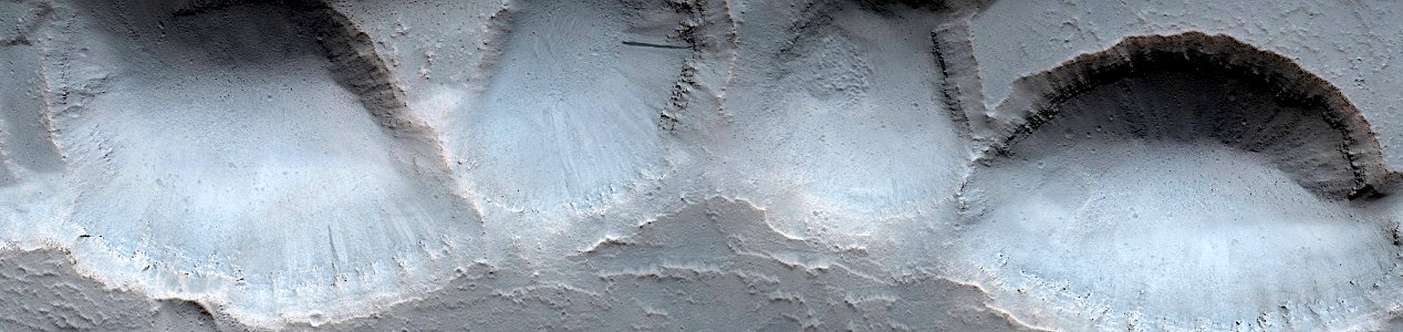 Mars - Chain of Pits near Ceraunius Fossae