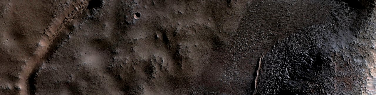 Mars - Structure in NW Hellas Basin