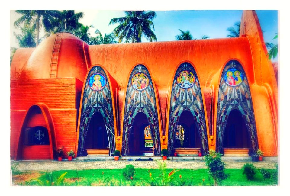 Church Mattancherry, Kochi, India.                         Located at the Historical site where Coonan Cross revolt took place in AD 1653.   St. George Orthodox Koonan Kurish Old Syrian ChurchNear Lobo jn., Pullupaalam Rd., Mattancherry, Kochi, Kerala 682