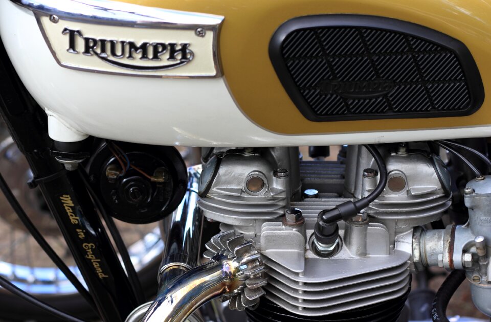 Motorcycle motor triumph