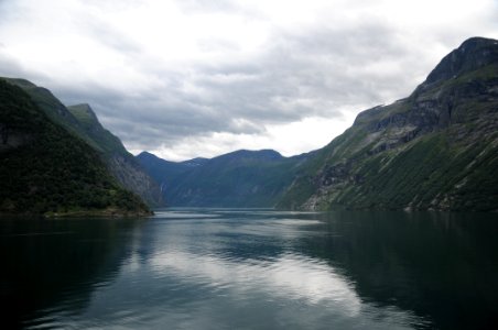 Fiordos Noruegos (Noruega) photo