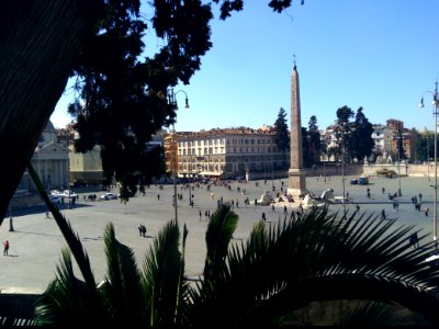 Piazza del Popolo (Roma, Italia) photo