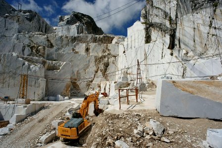 Alpi Apuane scene