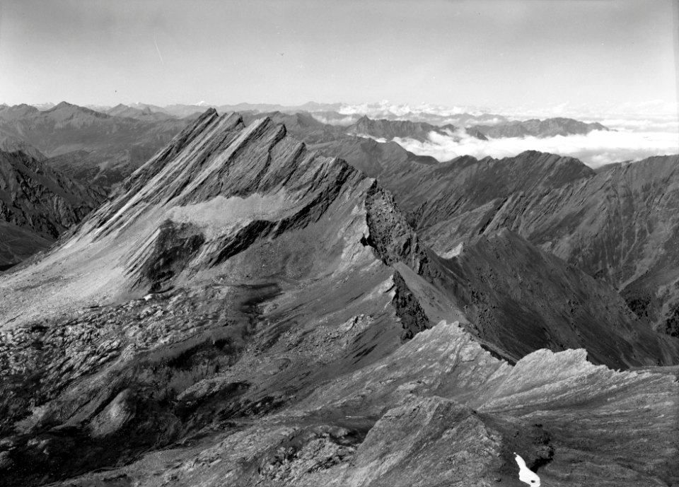 Mountain scene. 13x18 cm. plan film.