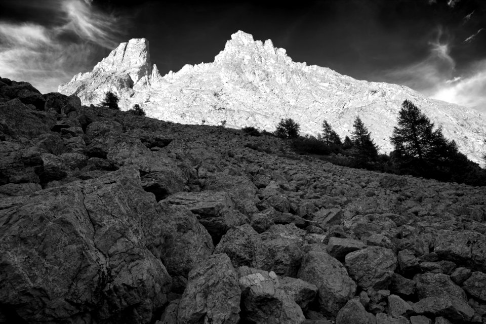 Mountain scene. Better viewed large.
