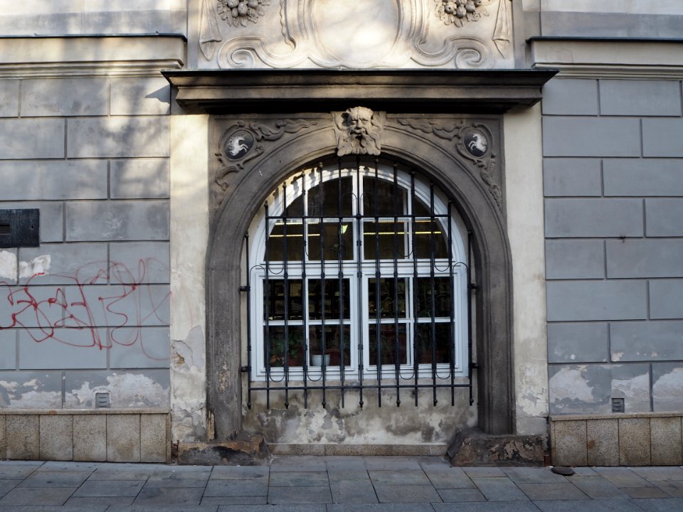 Bar 1750 presunut
