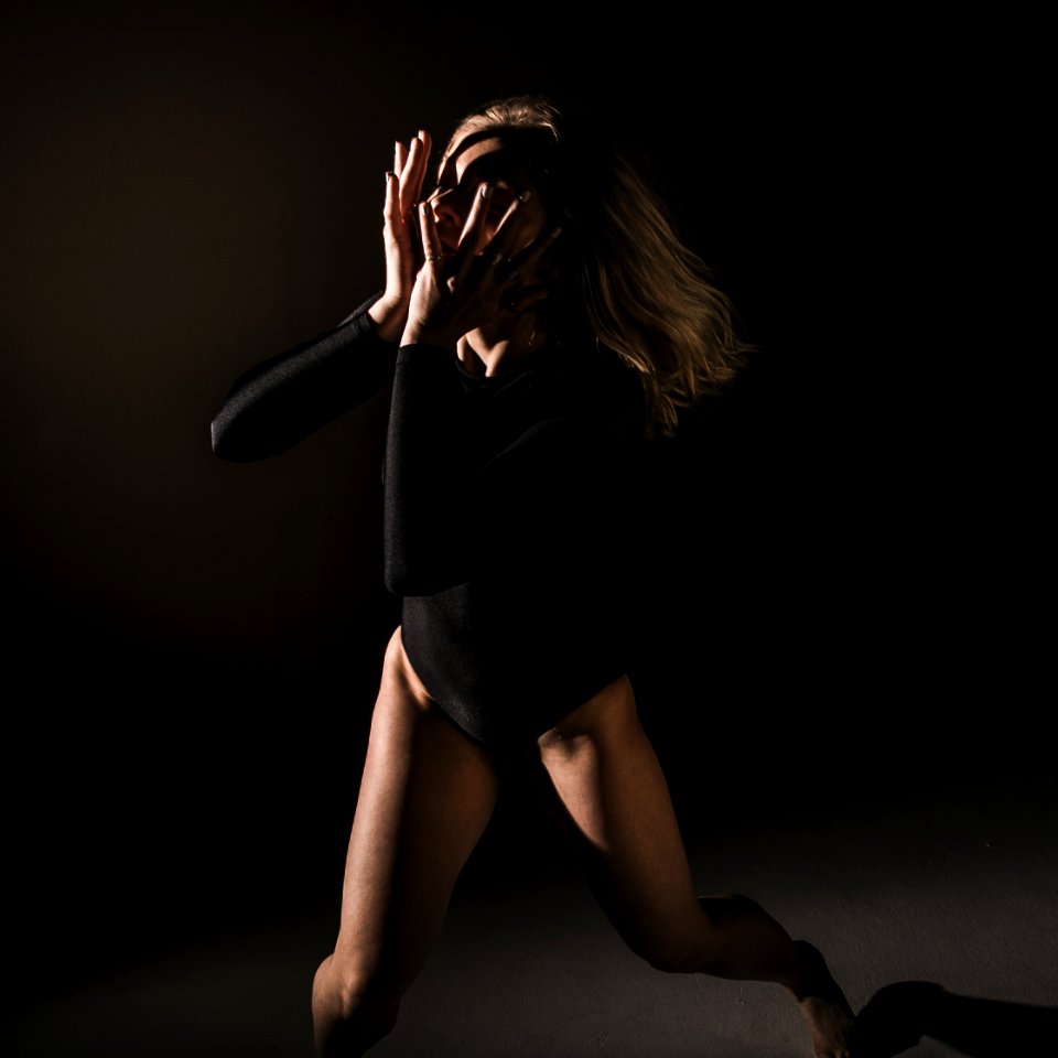 Dancer-15 photo