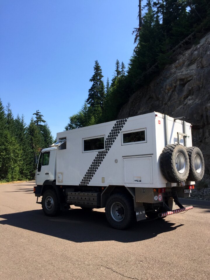 Vacation vehicle transportation