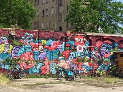 Graffitti gable facade