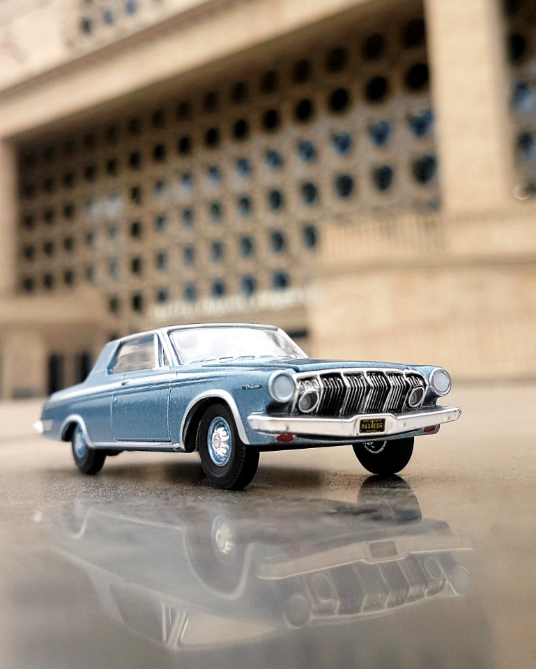Auto World 1963 Dodge Polara Light Green diecast model car