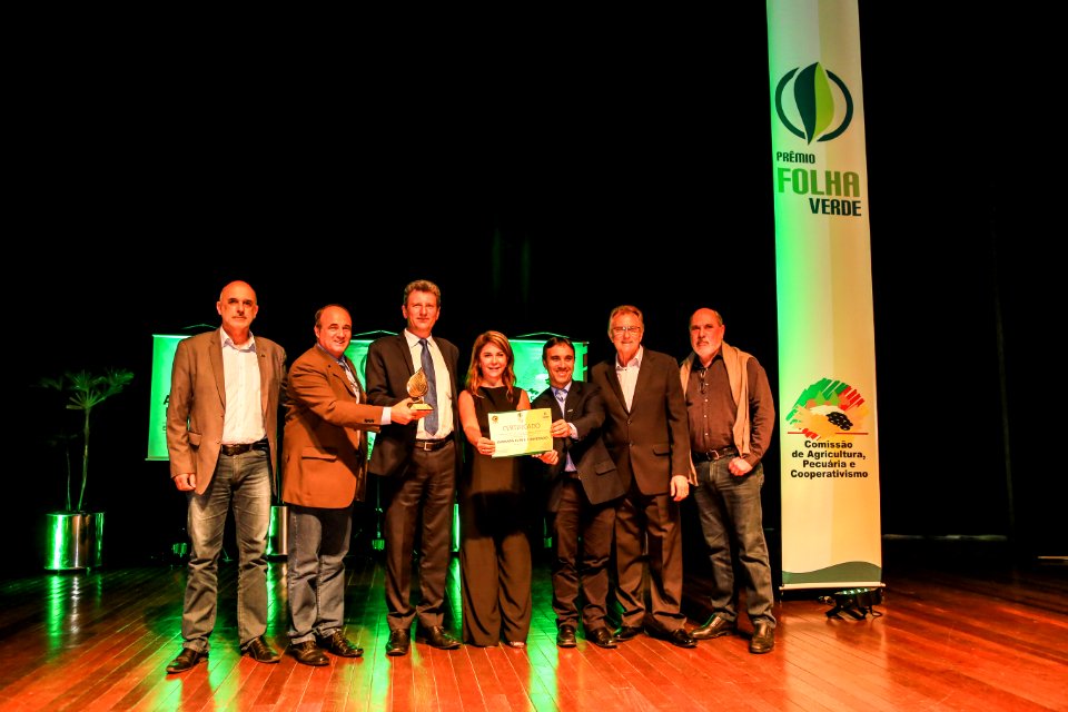 04.12.2017 - Vice-Prefeito Idemar Barz na entrega do prêmio destaque no desenvolvimento do agronegócio gaúcho em Porto Alegre RS