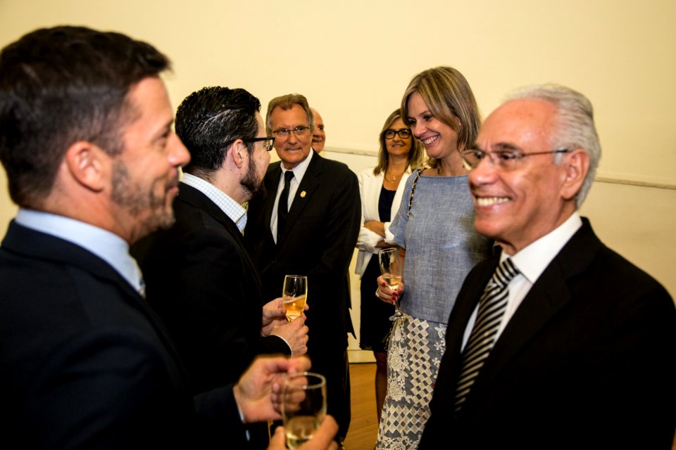 28.02.2018 - Porto Alegre/RS - Prefeita Paula Mascarenhas recebe comenda da Ordem das Palmas Acadêmicas na Fundação Iberê Camargo - Foto: Gustavo Vara