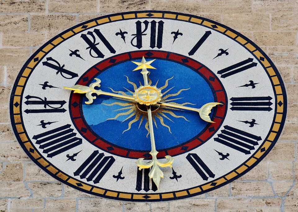 Clock tower munich marienplatz