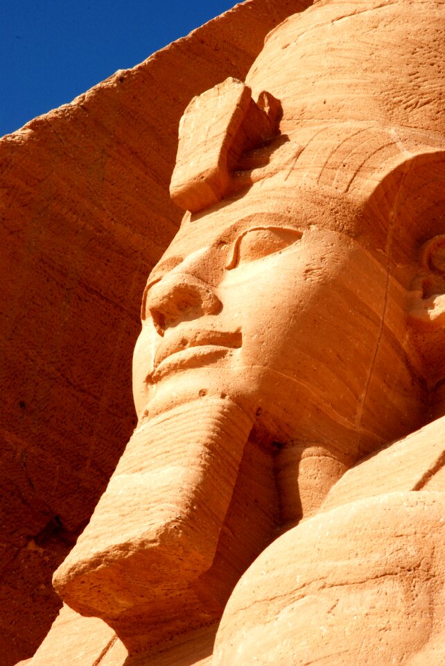 Temples hieroglyphs nile