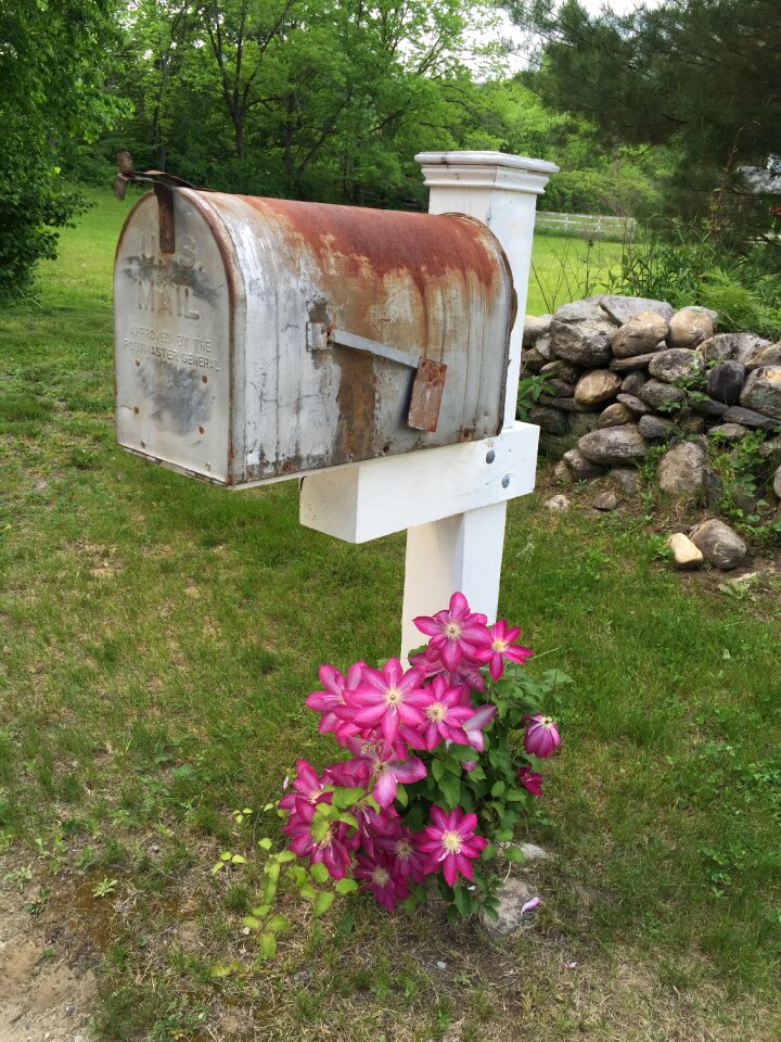 Box vintage mailbox