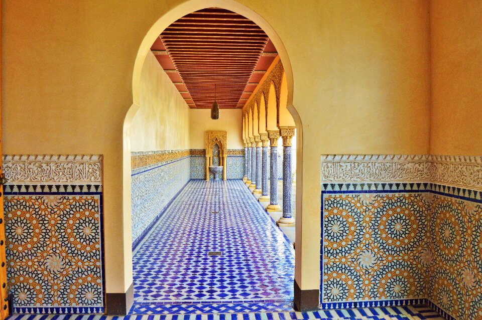 Tile mosaic architecture