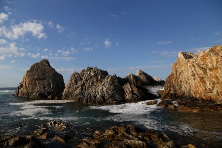 Rock waves beach