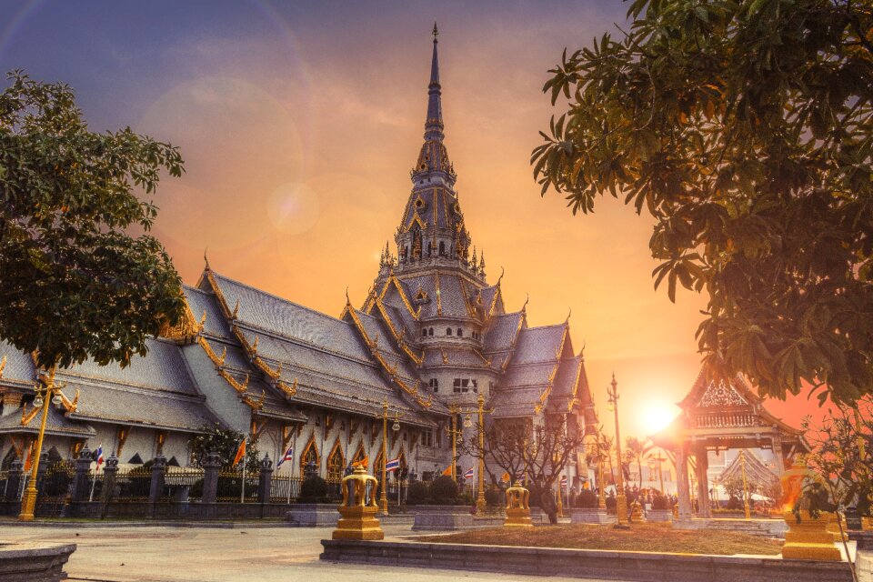 Building religion asia