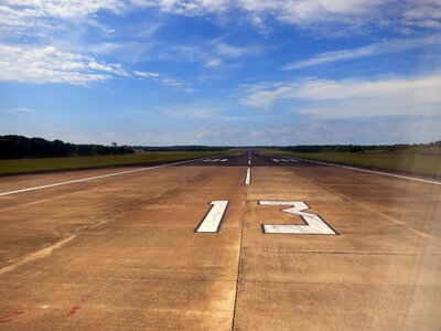 Runway flat path
