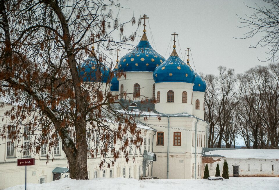Veliki novgorod orthodox church cupolas