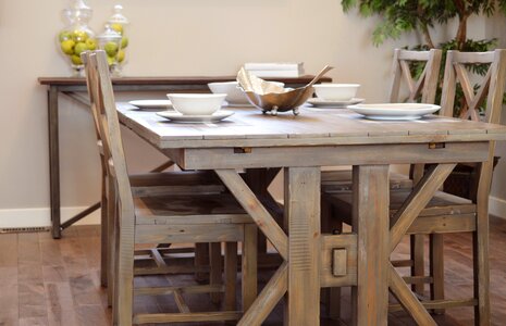 Dining room table dining