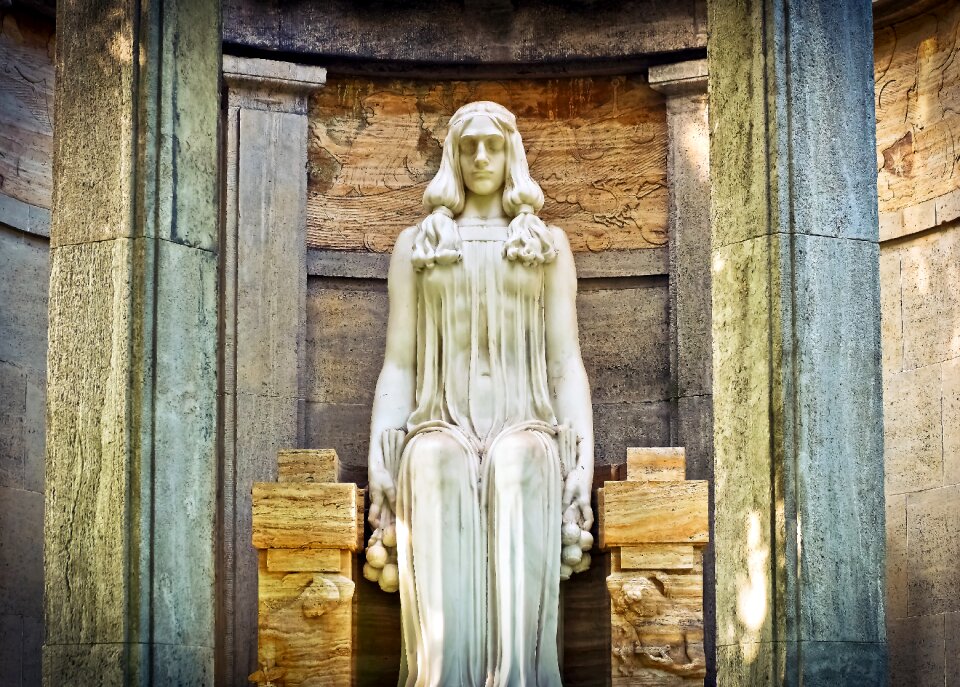 Figure tomb figure sculpture